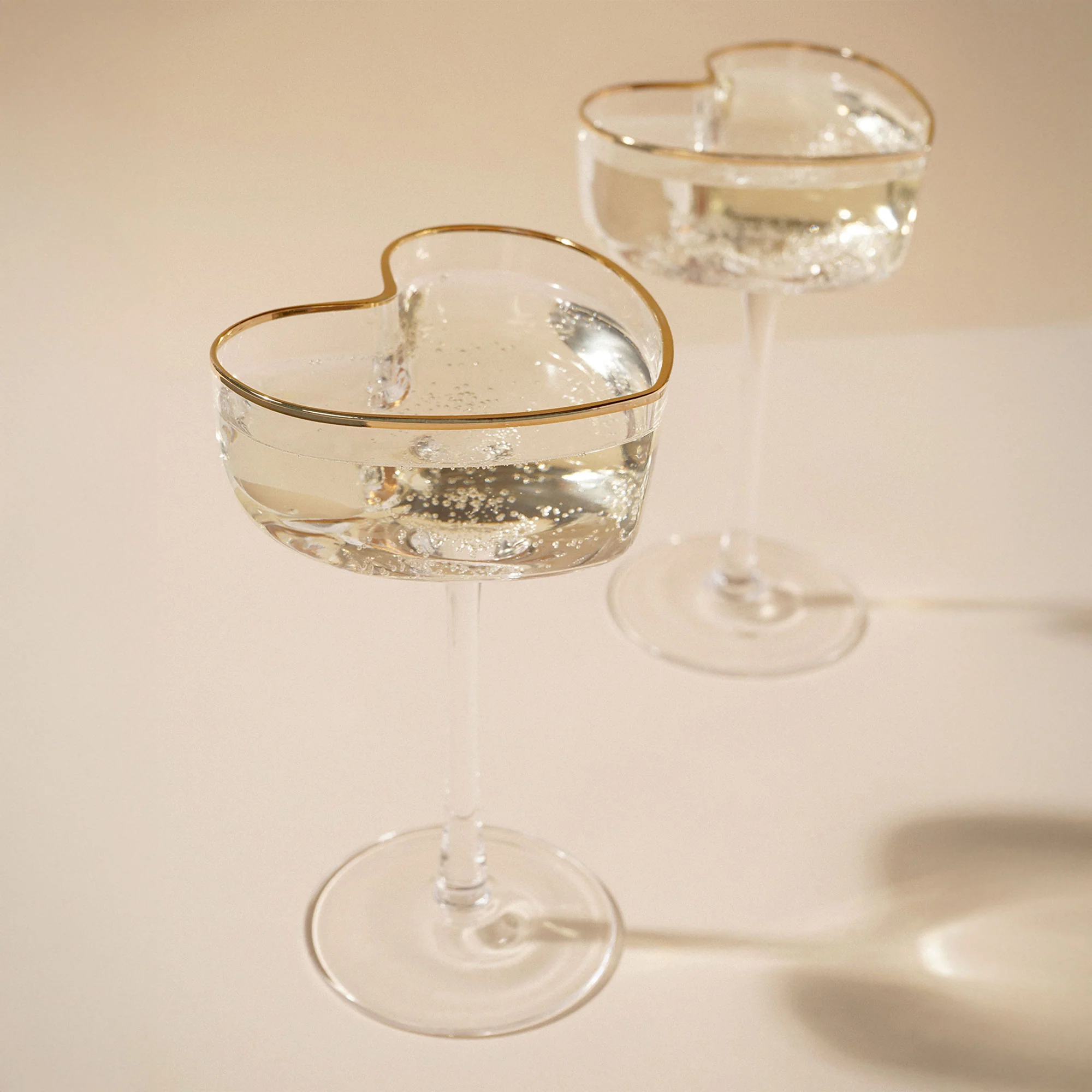 Amore - Heart Shaped Martini Glasses, Set of 2 - Image 2