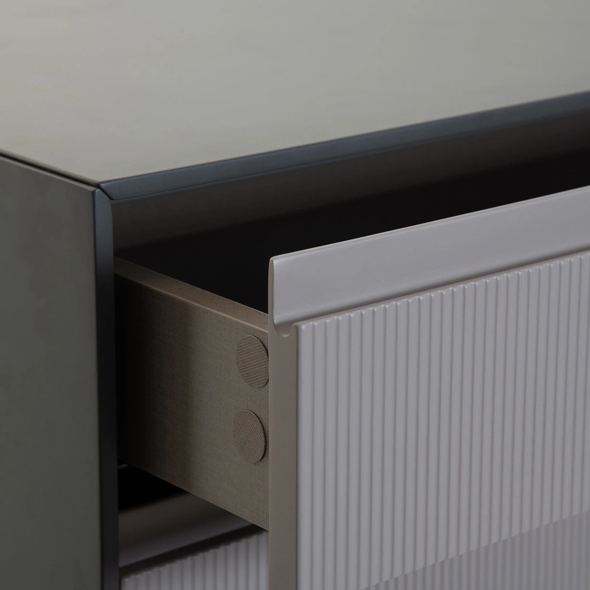 Angel Falls - 5 Drawer Chest of Drawers - Image 3