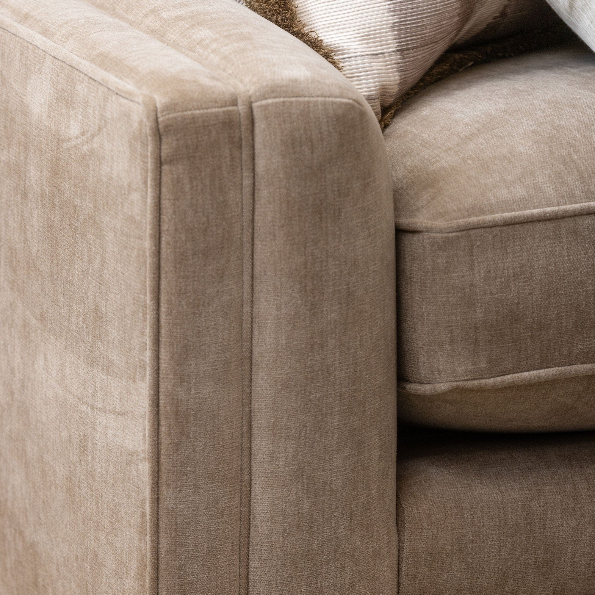 Berwick - 4 Seat Sofa, Fabric - Image 4