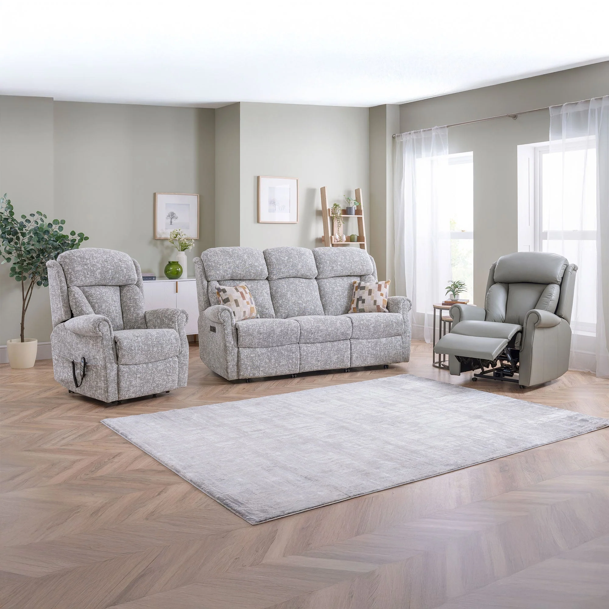 Bibury - Standard Single Motor Recliner Chair, Fabric - Image 6