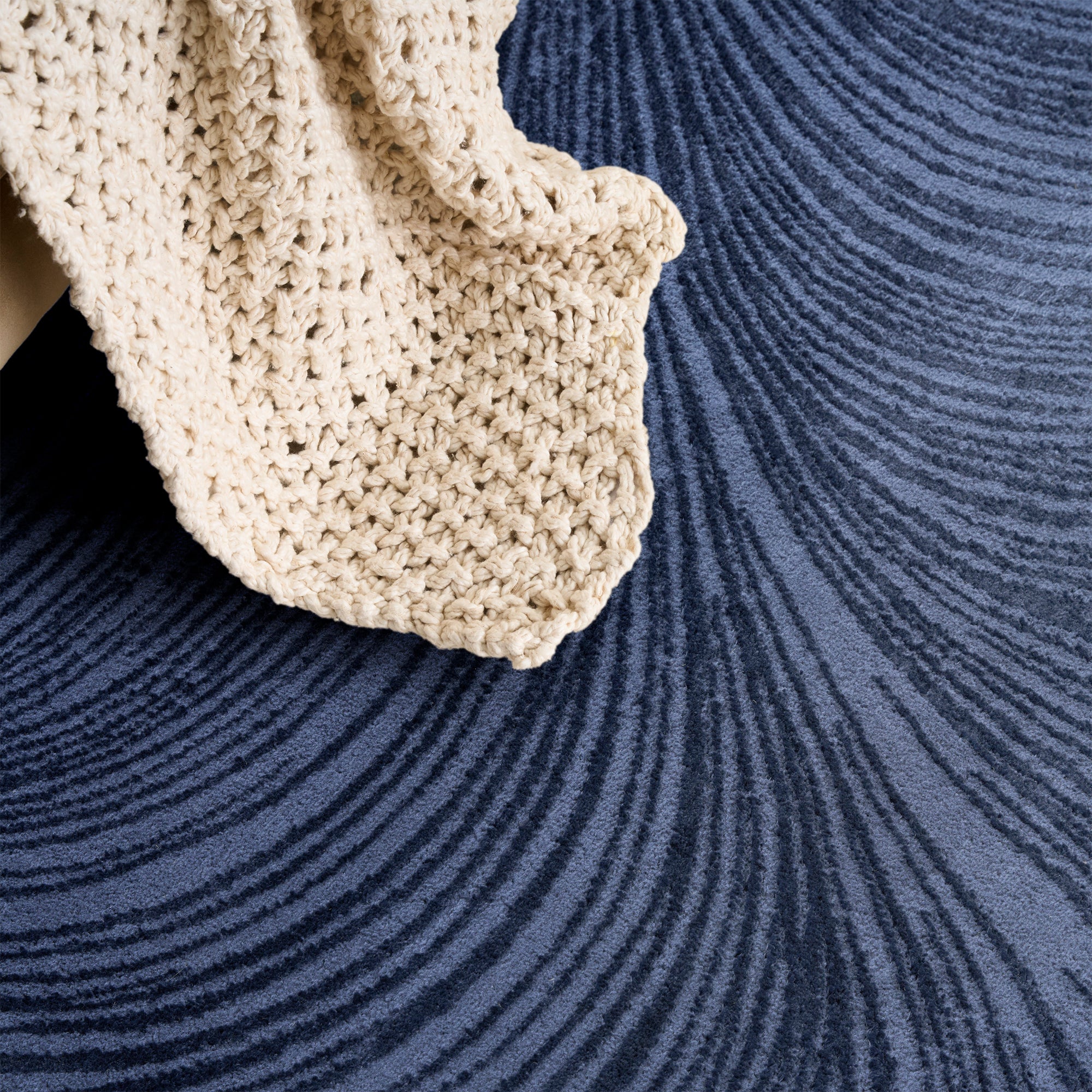 DKNY Central Park West - Patterned Rug - Image 23