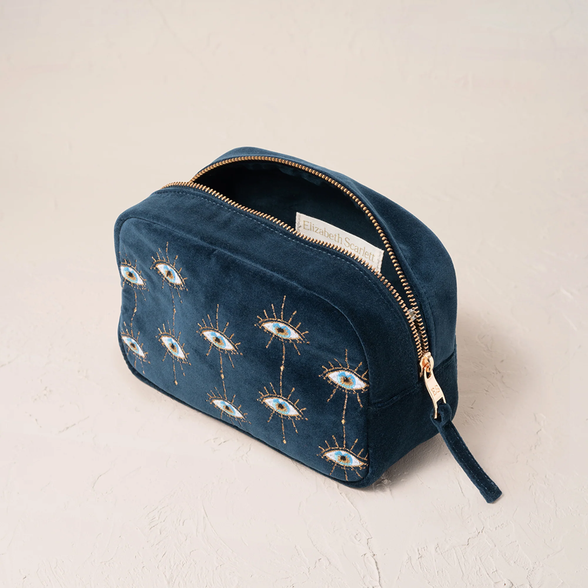 Elizabeth Scarlett Mystical Eye - Makeup Bag, Ink Blue - Image 3