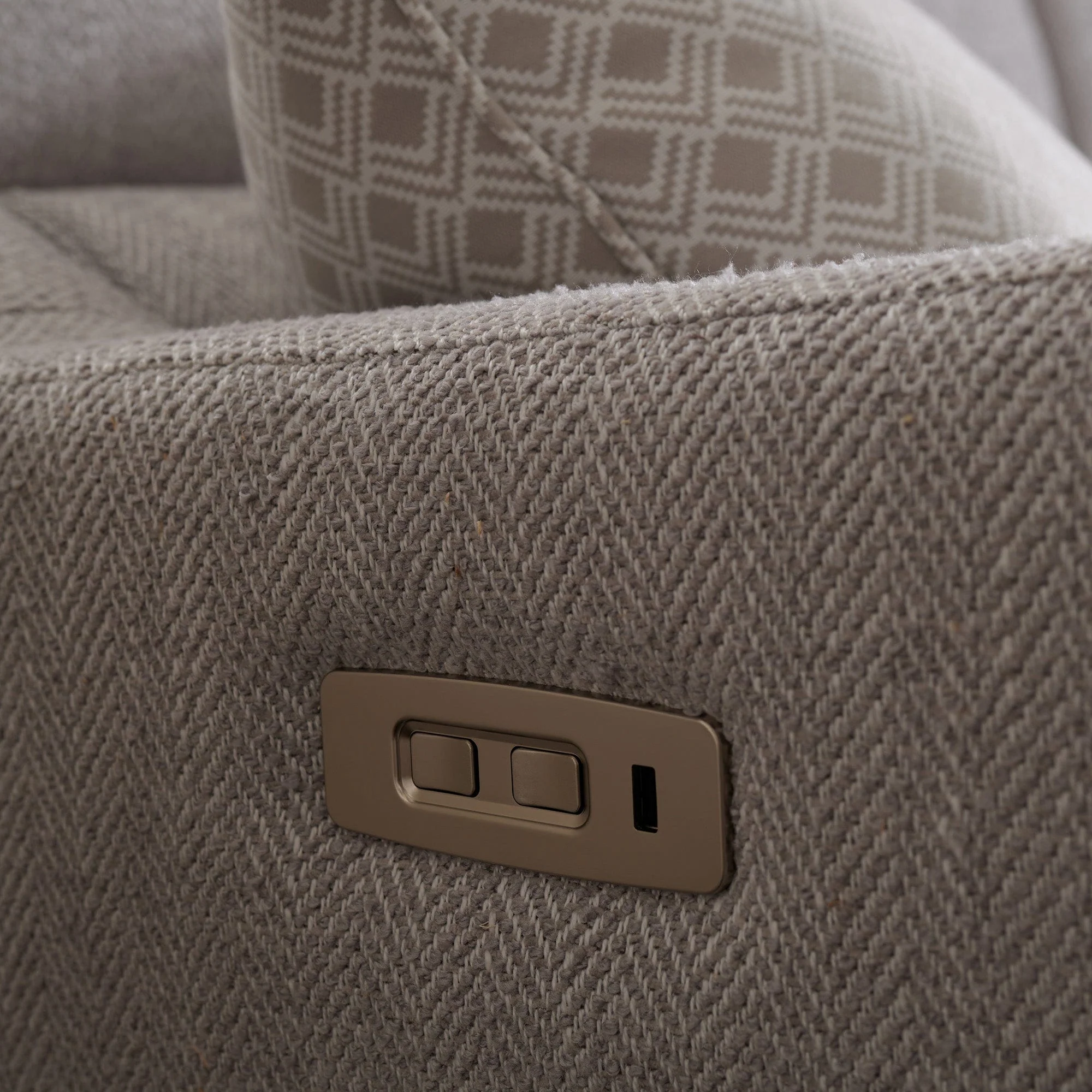 Ellis - Cuddler Ultimate Recliner, Fabric - Image 2