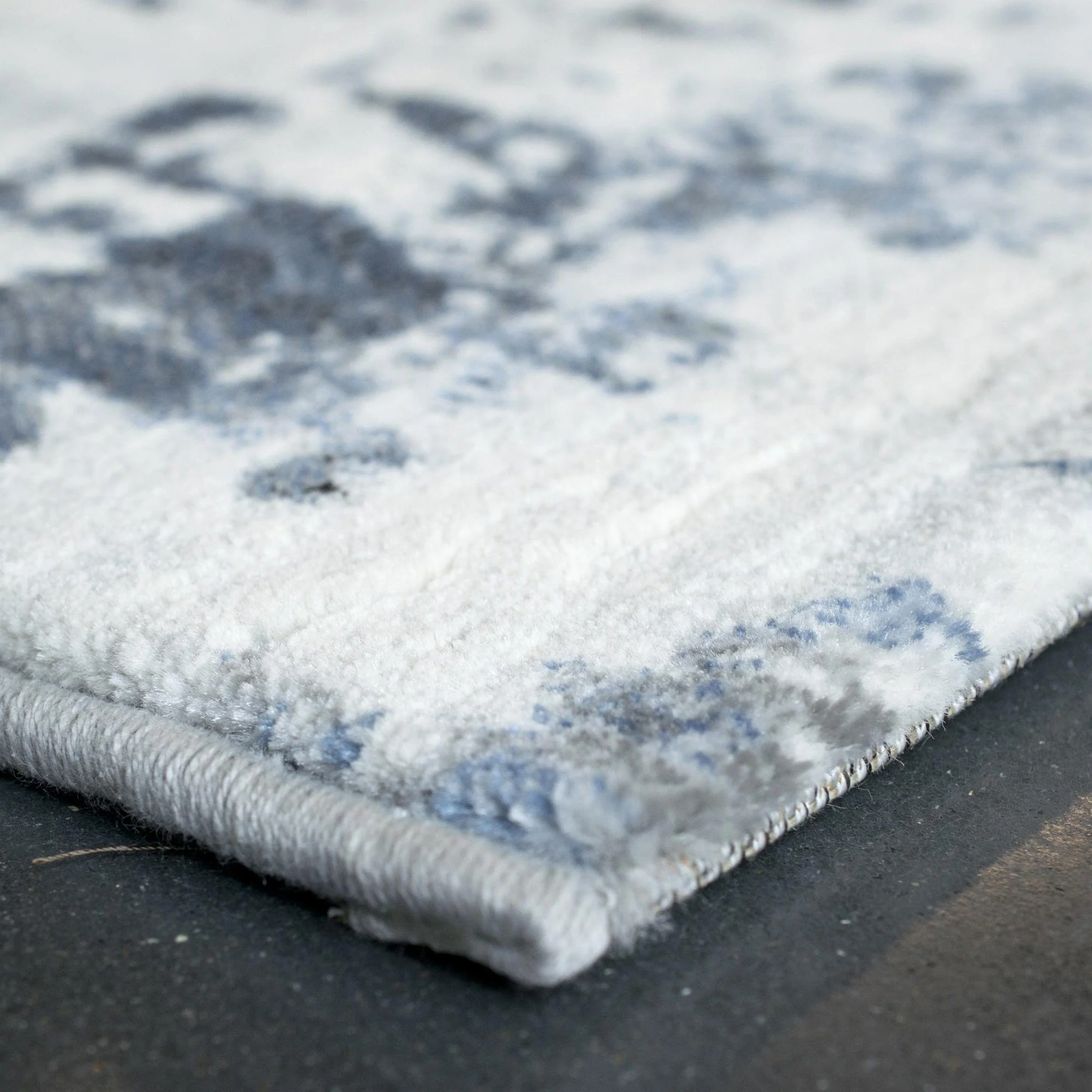 Galleria - Patterned Blue Rug - Image 5