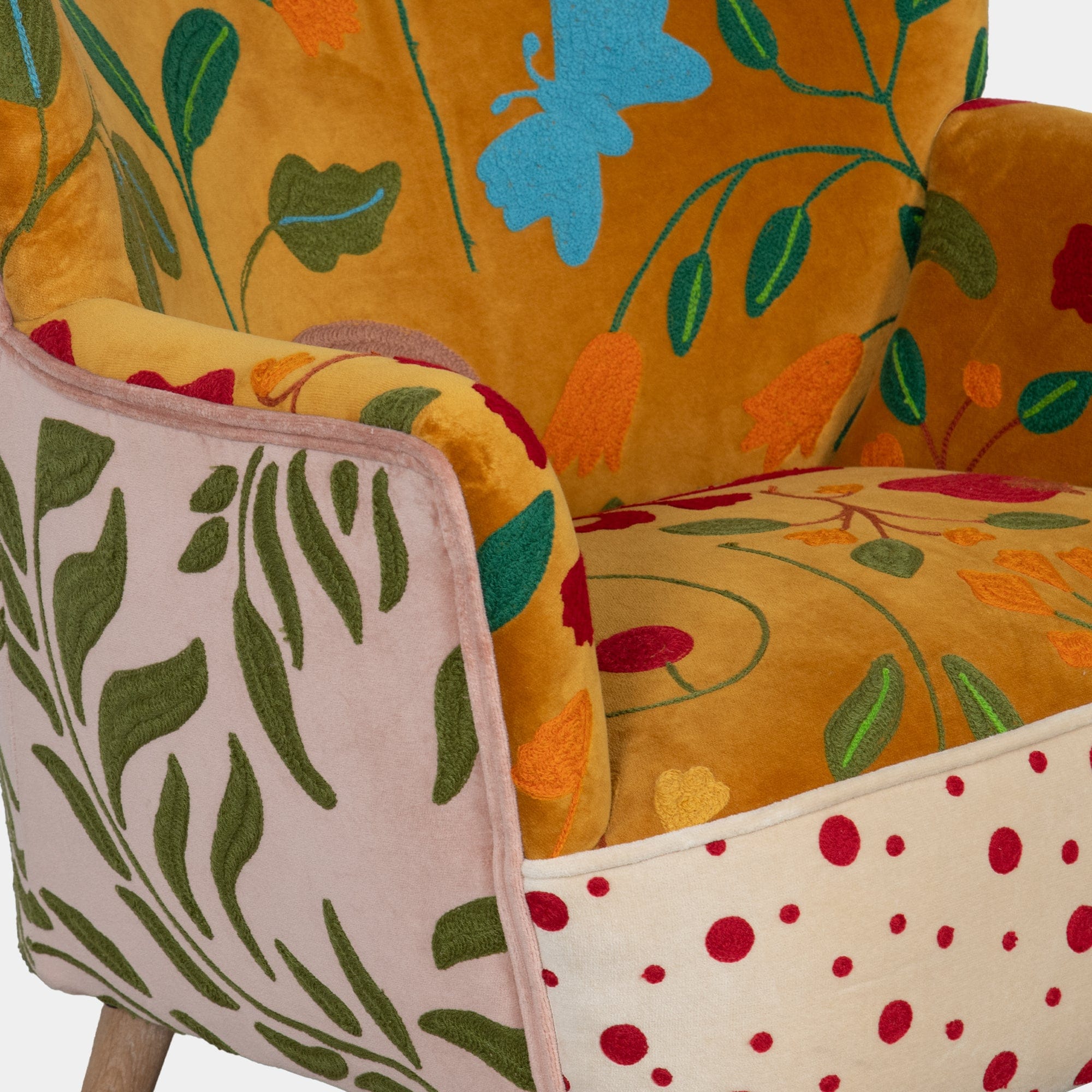 Hannah - Accent Chair, Fabric - Image 4