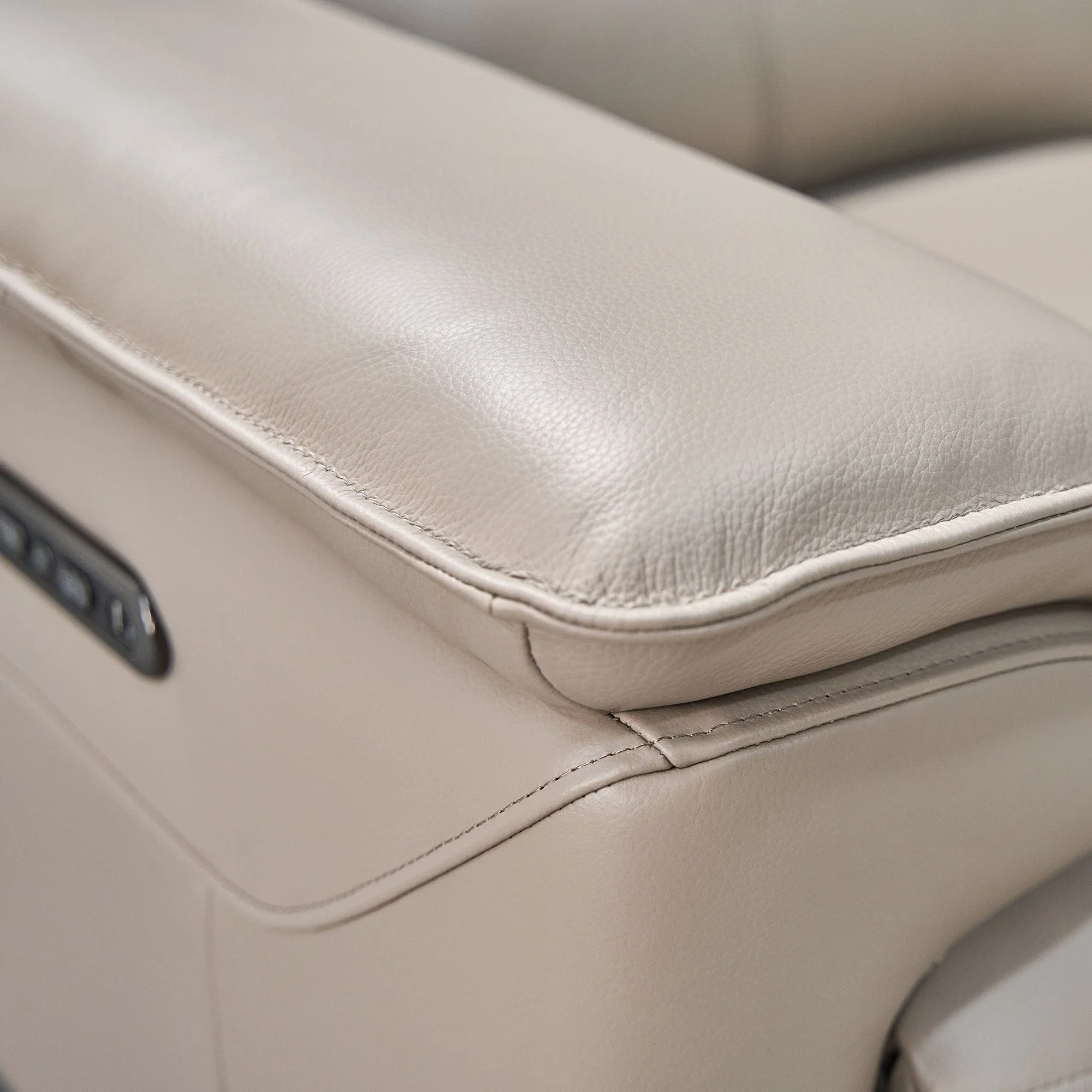 Haymarket - 3 Seat Power Recliner Sofa With Heated Seats, Leather - Image 5