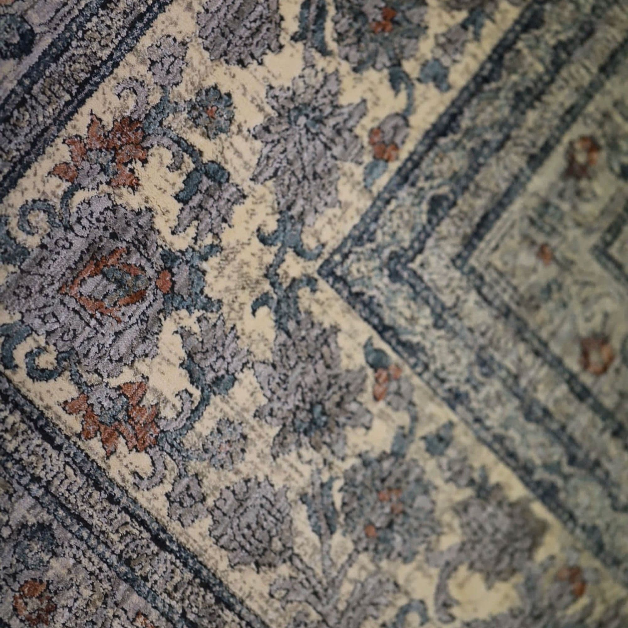 Heritage Sahah Abbas - Patterned Rug - Image 5