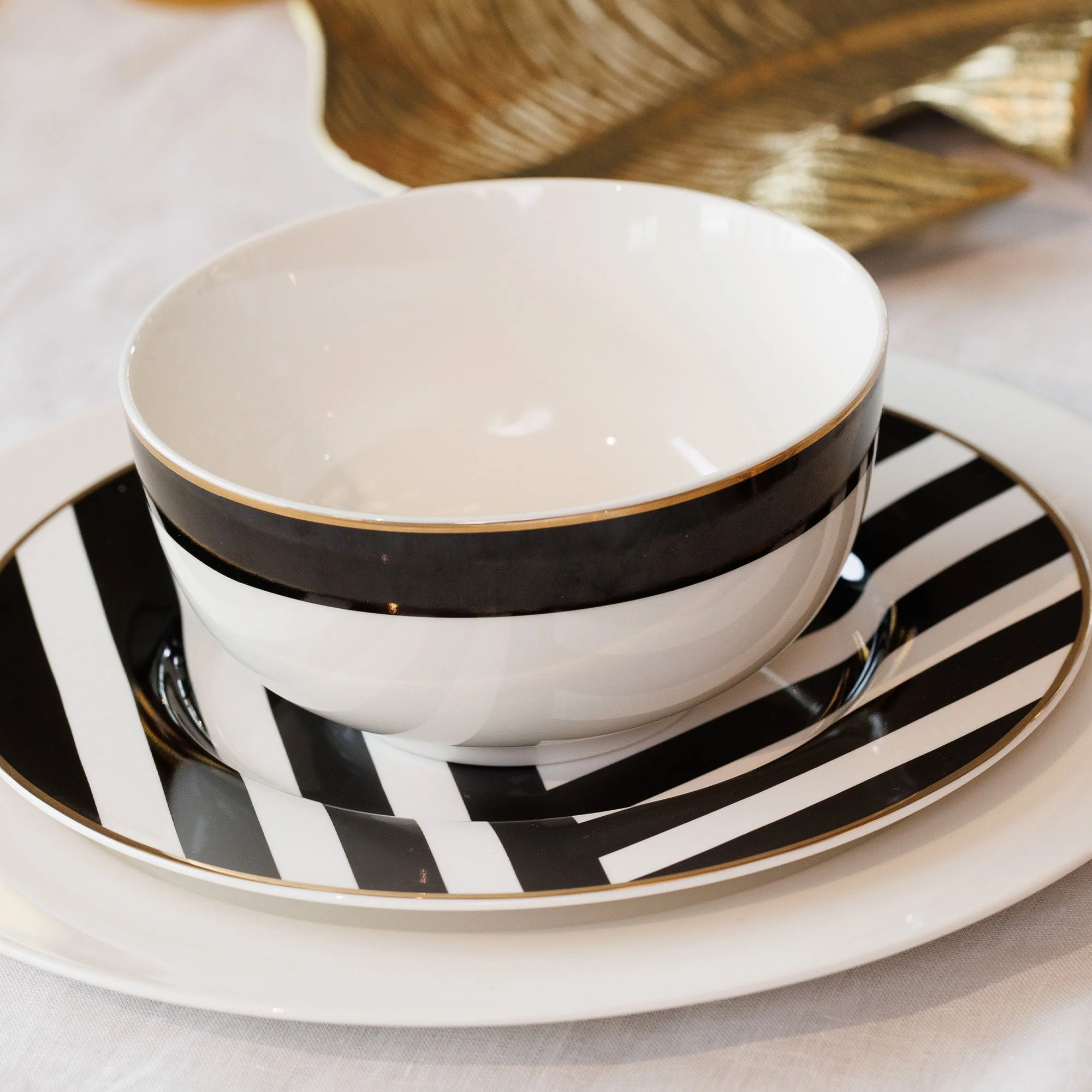 Mikasa Luxe Deco - Cereal Bowls, Set of 4 - Image 3