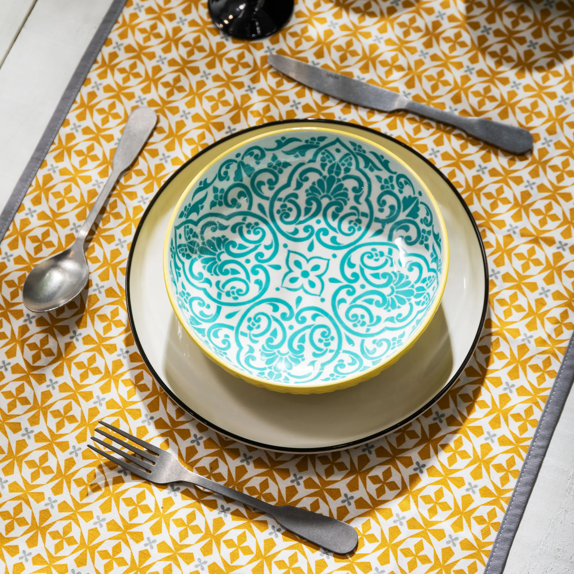 Mikasa Mediterranean Yellow & Blue - Pasta Bowls, Set of 4 - Image 9