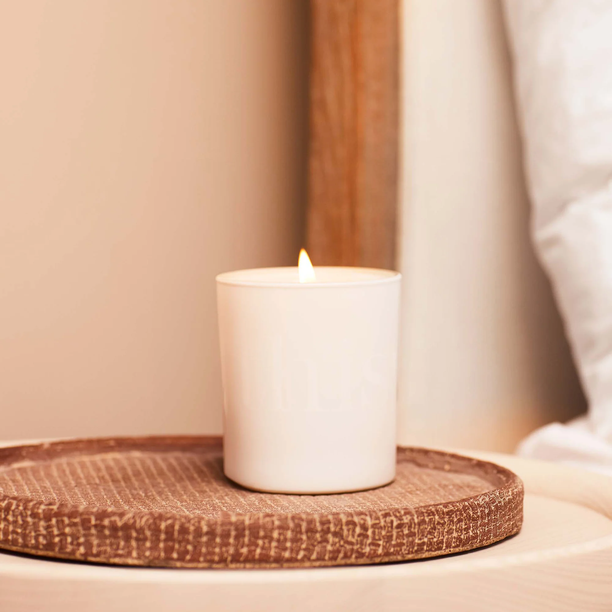 This Works - Neroli & Sweet Orange Candle 220g - Image 6