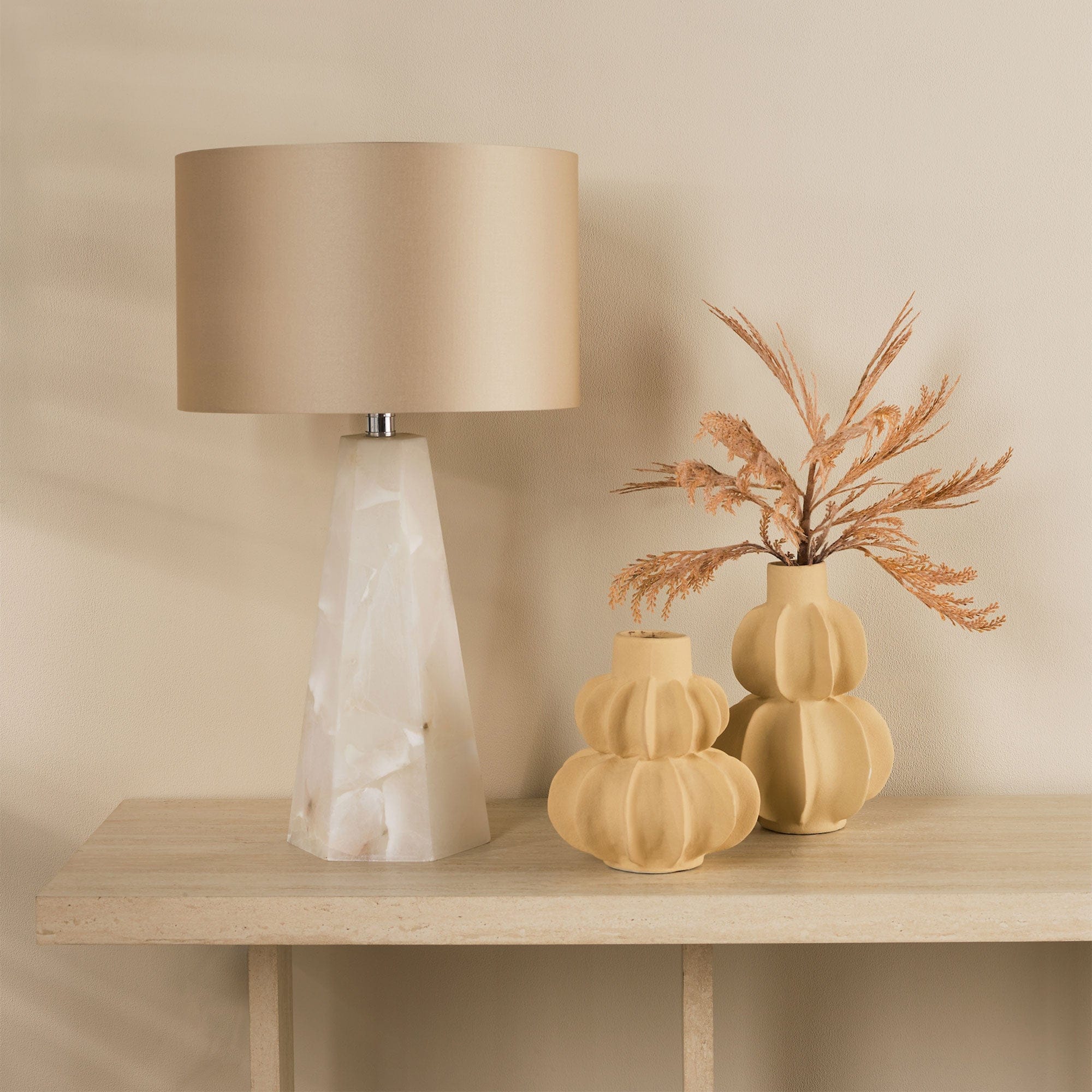 Rasima Alabaster - Table Lamp - Image 3