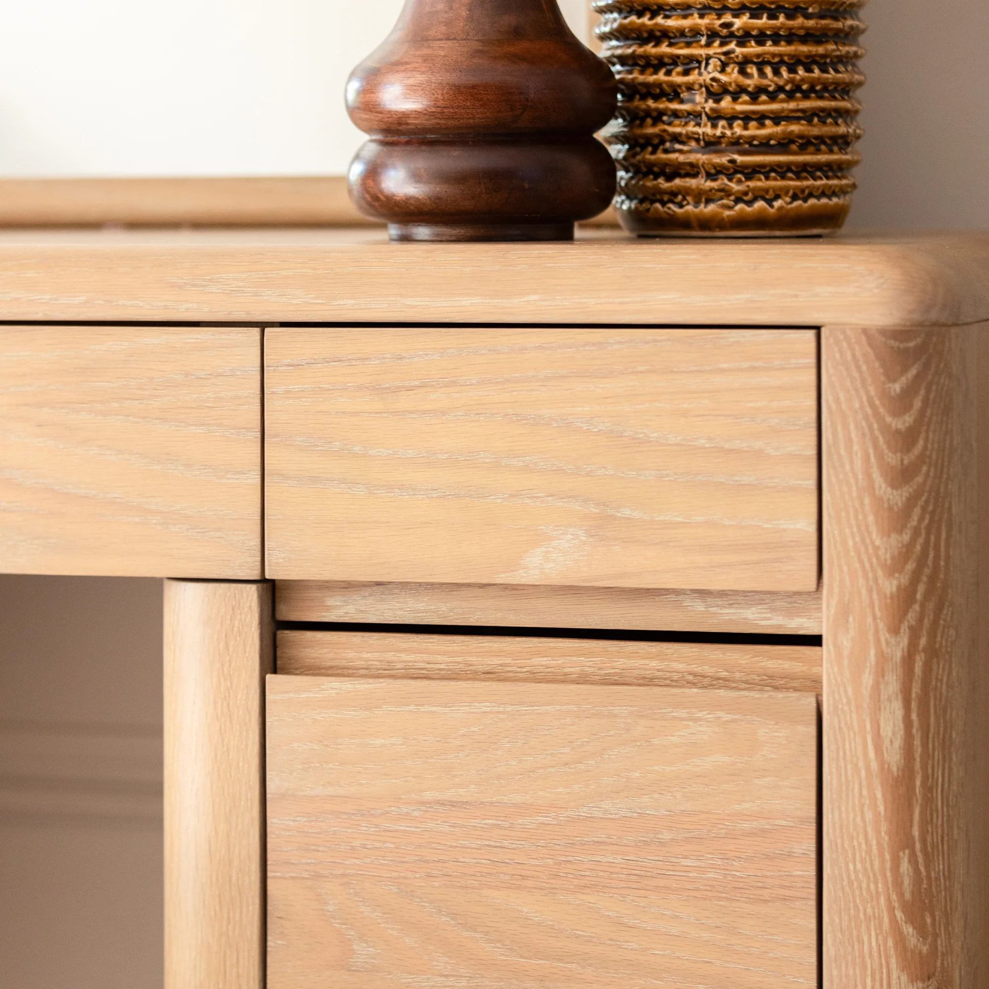 Robyn - Dressing Table, 7 Drawers - Image 3