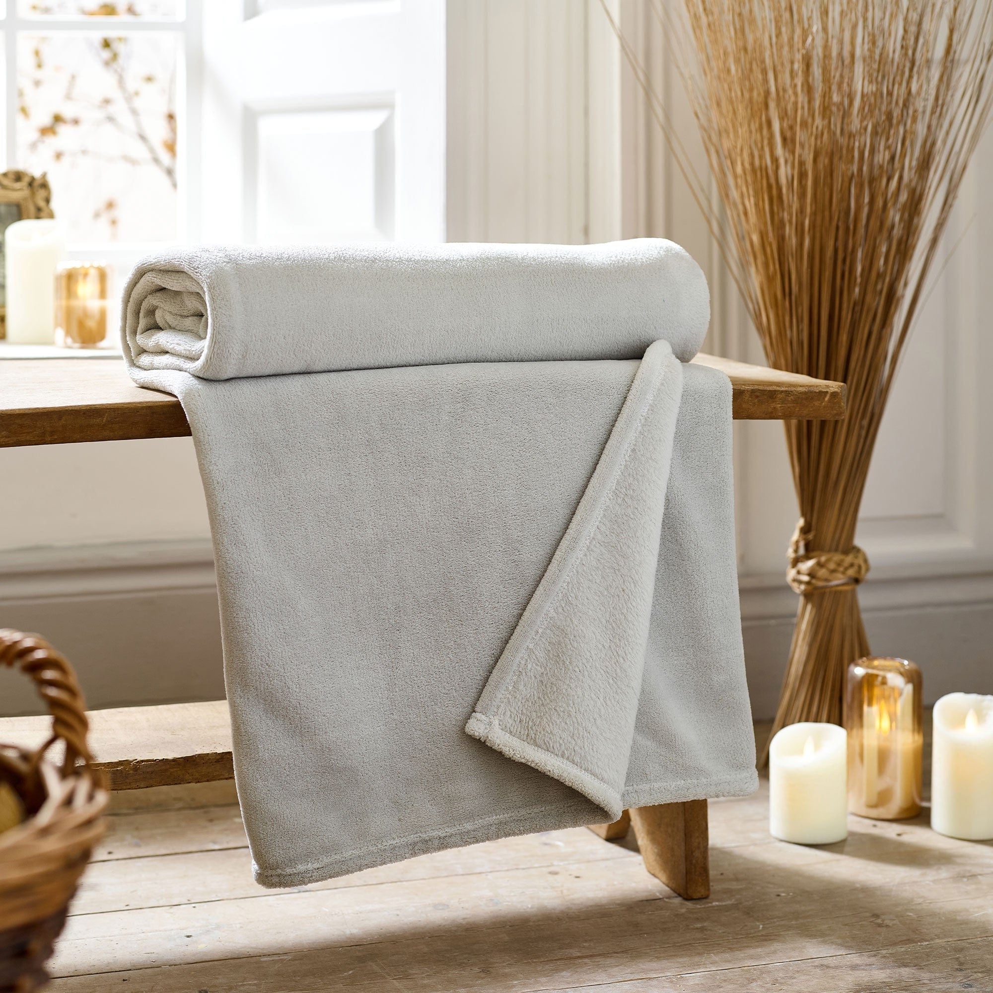 Snuggle Touch Grey - Throw 140x180cm - Image 2