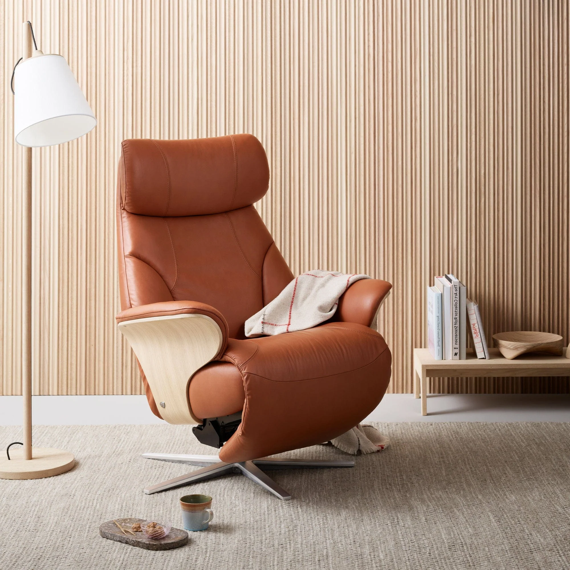 Stressless Adam - Chair & Stool With Cross Power Base, Leather - Image 2