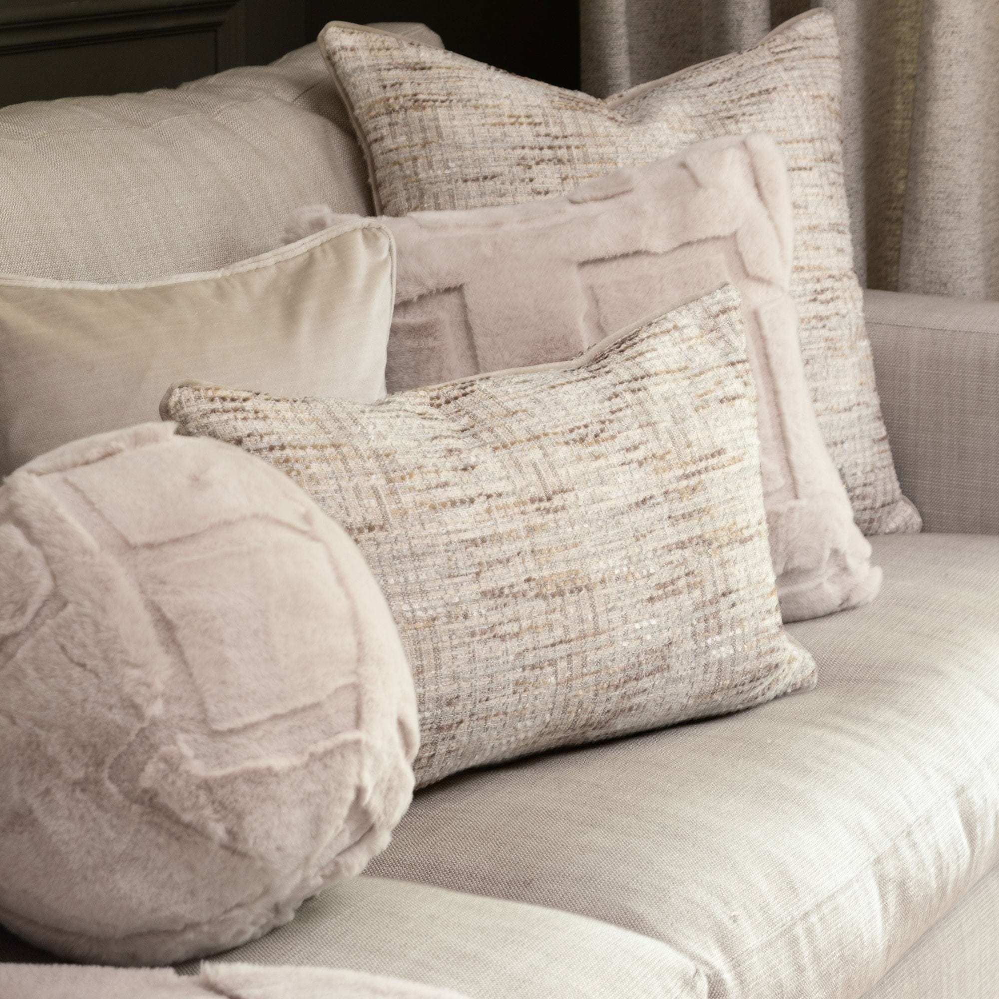 Tovi - Natural Round Cushion 30cm - Image 2