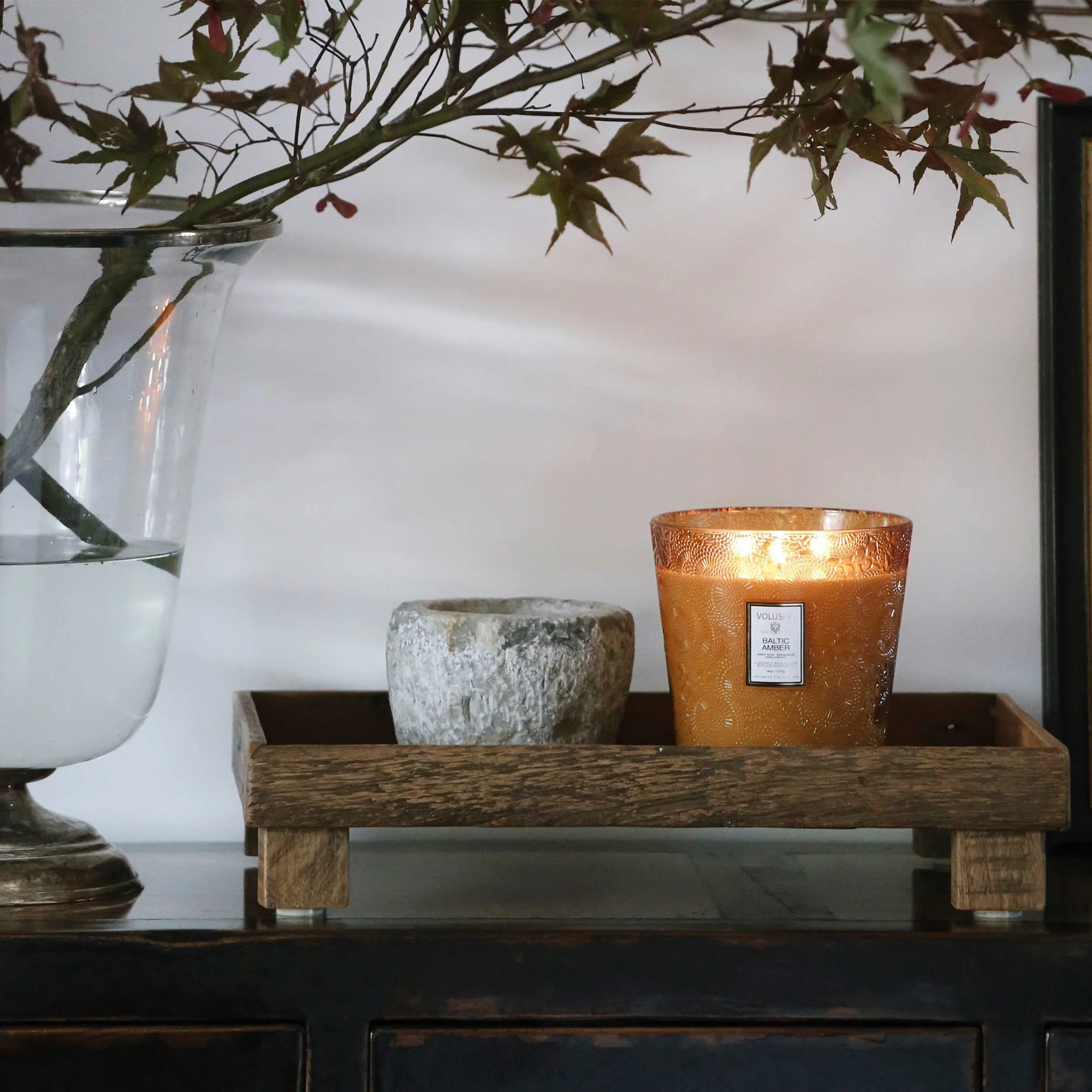 Voluspa Baltic Amber - Sandalwood & Vanilla Orchid 3 Wick Candle 1.1kg - Image 2