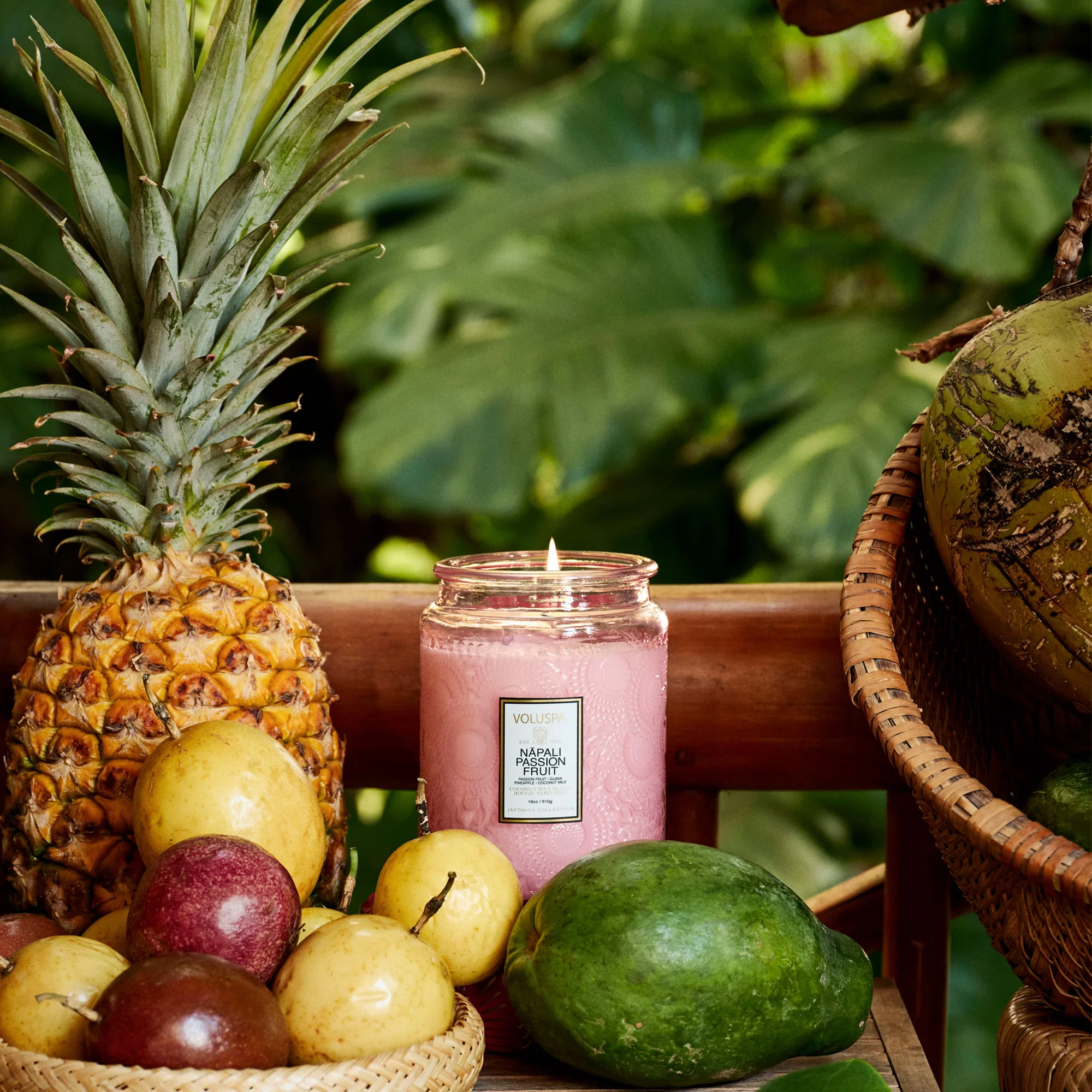 Voluspa Napali Passion Fruit - Guava, Pineapple & Coconut Milk Candle 510g - Image 4